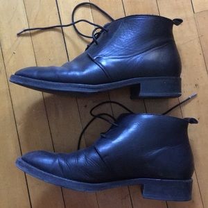 COS coyote desert black boot